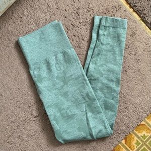 Gymshark ‘Adapt’ Camo Legging (S) - light green